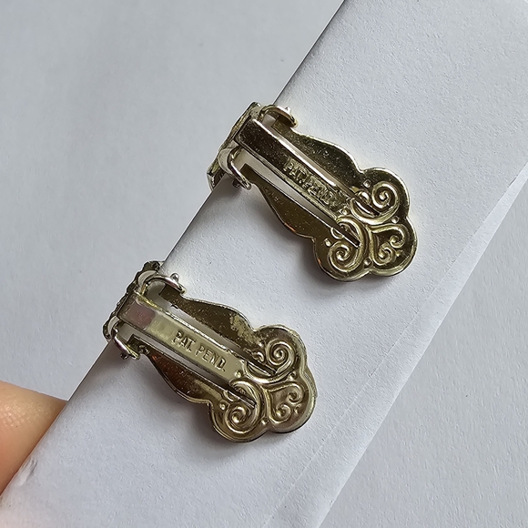 Vintage clip earrings clipon gold tone retro - Picture 7 of 10